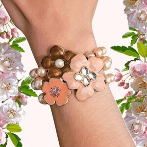 💛 4/$20 | Flower Bracelet
